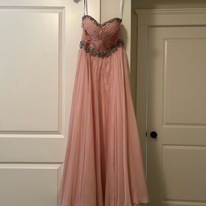 Gorgeous grad/formal dress